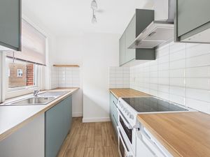 KITCHEN- click for photo gallery